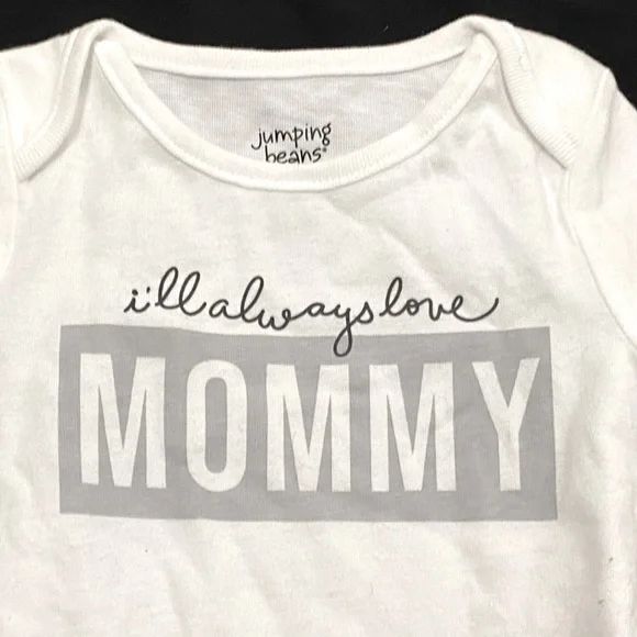 NWT “I’ll Always Love Mommy” Onesie - Picture 1 of 7